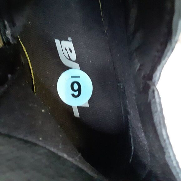 Teva Women's 6M Black Leather Ankle Boot - Picture 6 of 10